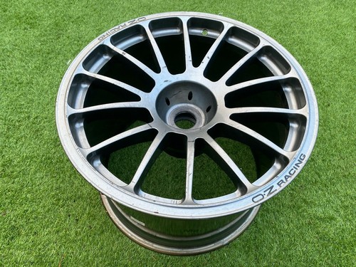 Racing aston martin - racing,