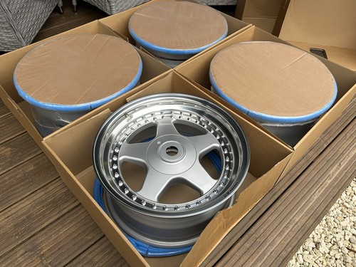 Genuine futura forged alloy - oz,