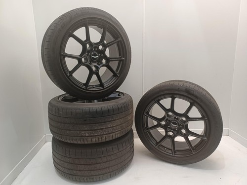 Aston martin dbx wheel - martin,