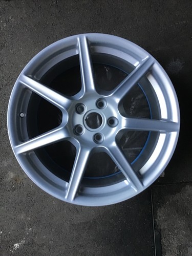 Genuine aston martin vantage - genuine,