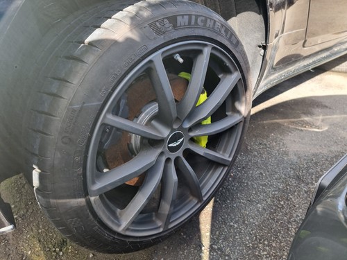 Aston martin db11 amr - aston,